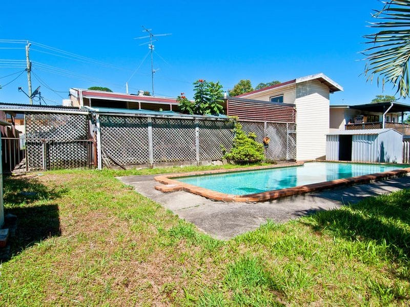 17 Ward St, Southport QLD 4215