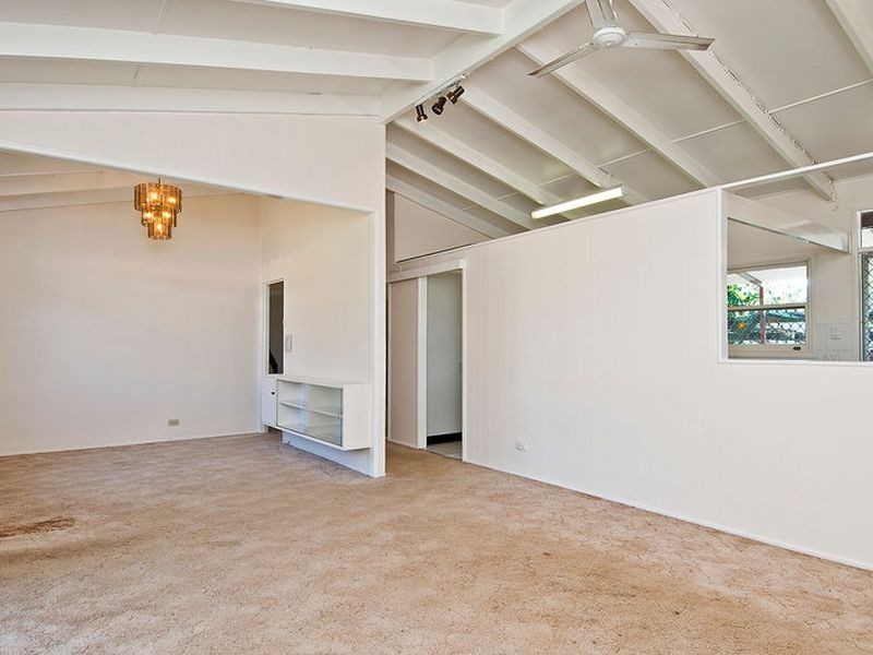 17 Ward St, Southport QLD 4215