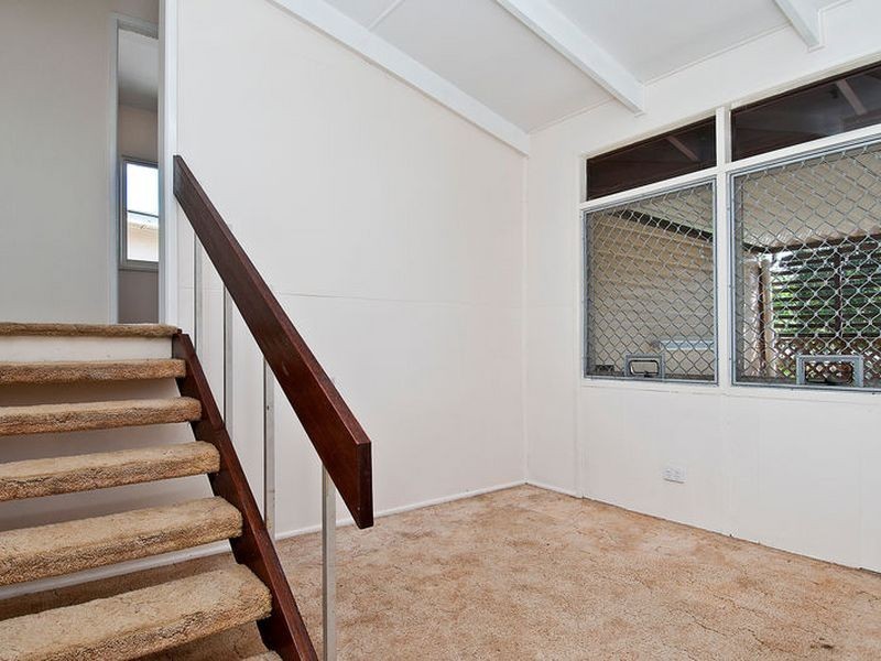 17 Ward St, Southport QLD 4215