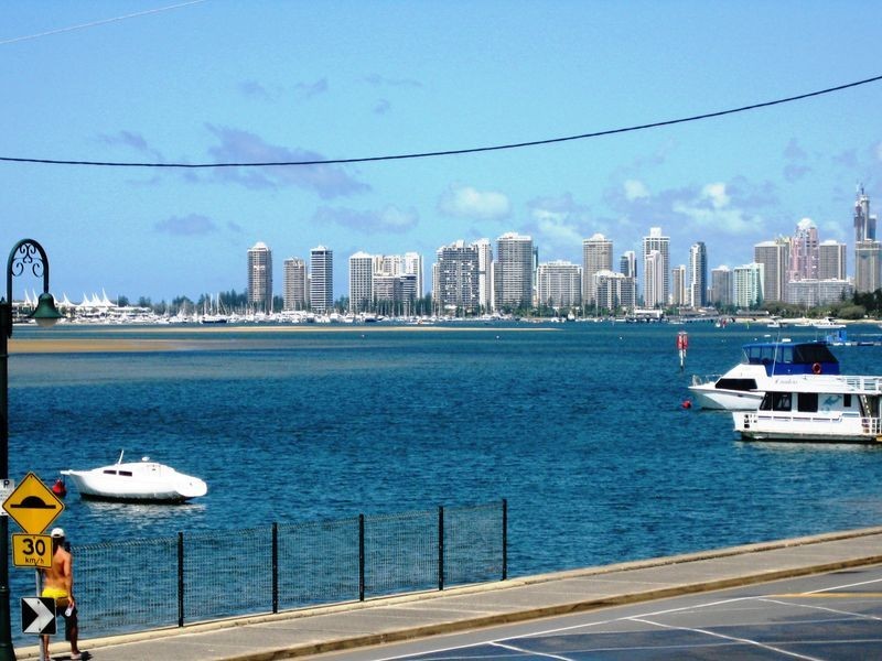4/294 Marine Parade, Labrador QLD 4215