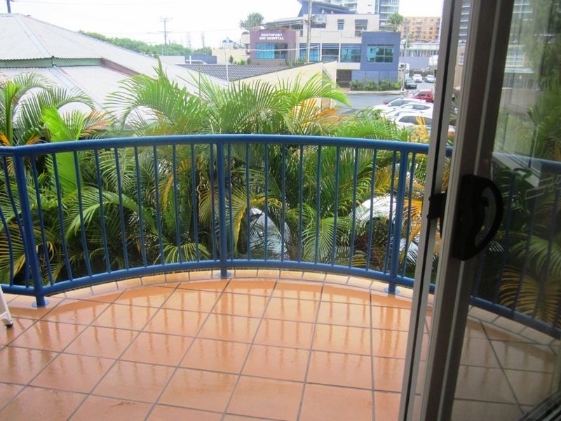 22/3 Norman Street, Southport QLD 4215