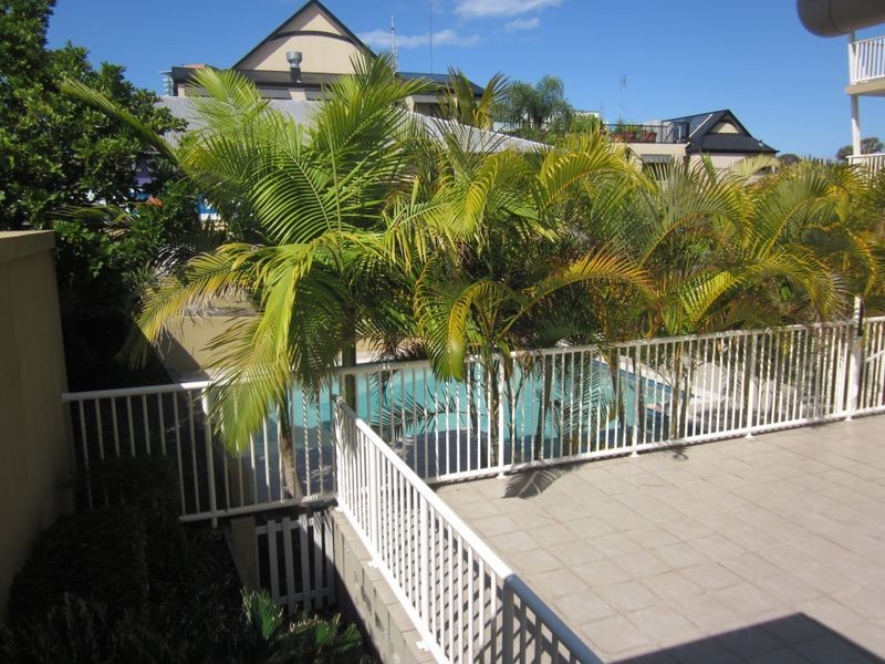 6/64 Queen Street, Southport QLD 4215