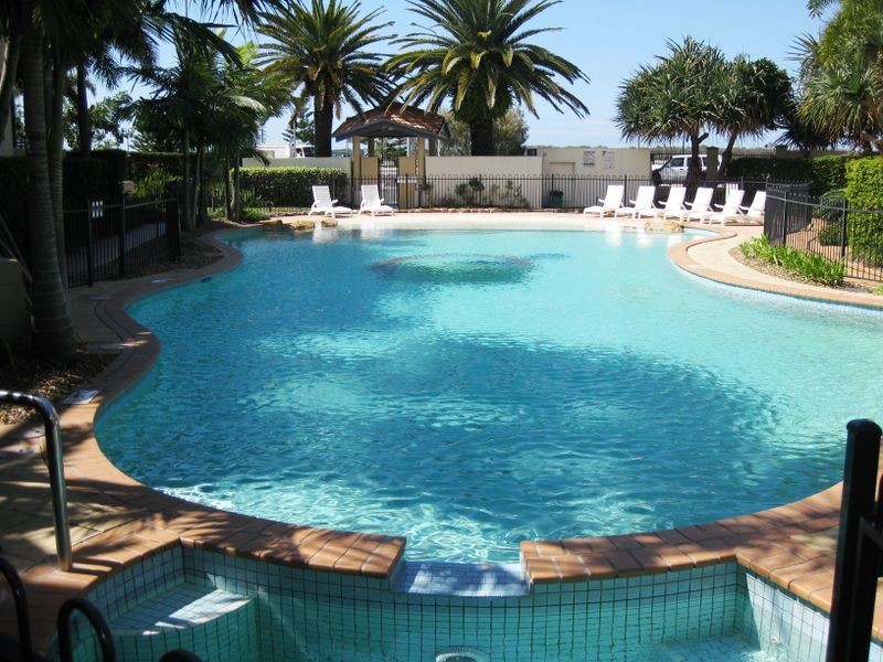 205/392 Marine Pde, Labrador QLD 4215