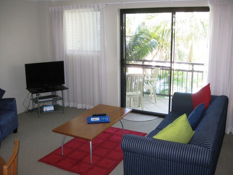 205/392 Marine Pde, Labrador QLD 4215