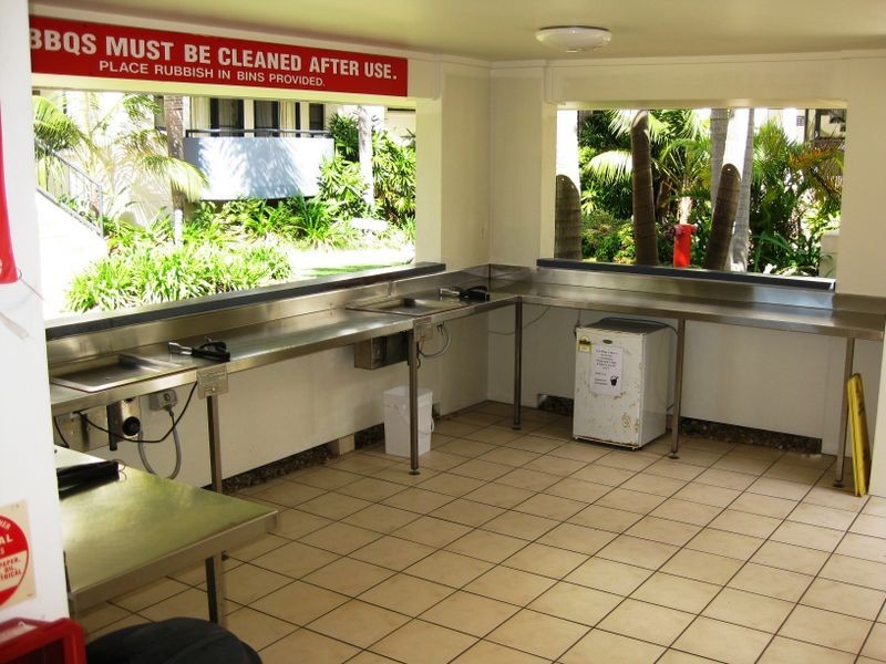 205/392 Marine Pde, Labrador QLD 4215