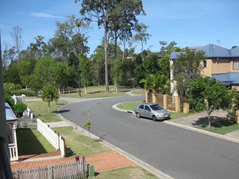 9 Imperia  Crescent, Varsity Lakes QLD 4227