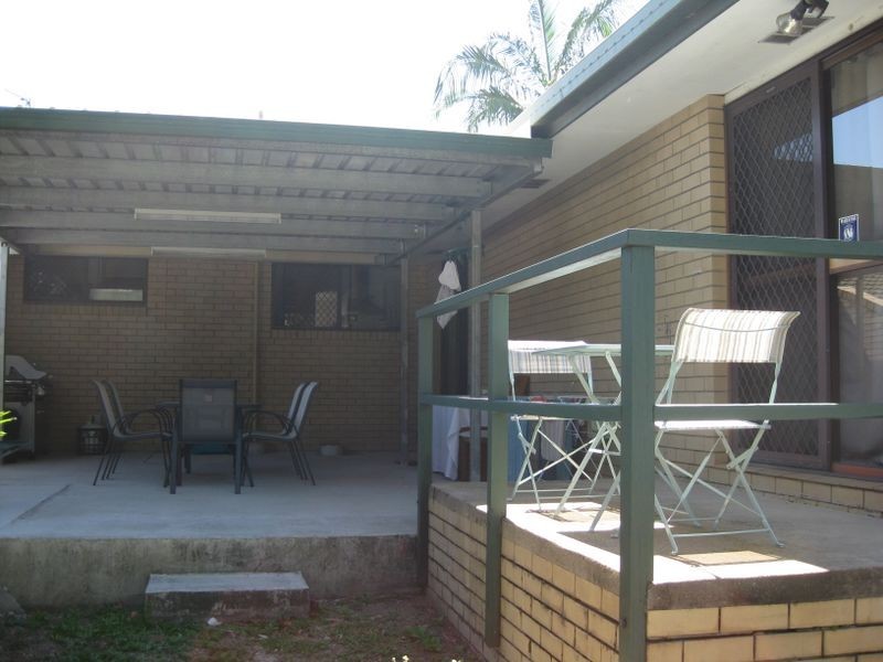 1/38 Binstead Drive, Southport QLD 4215