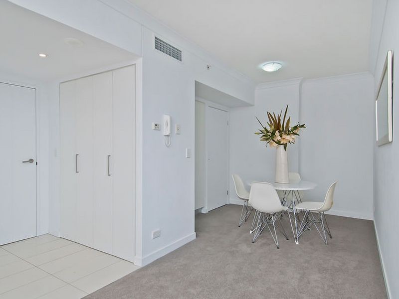 21605/5 Lawson Street, Southport QLD 4215