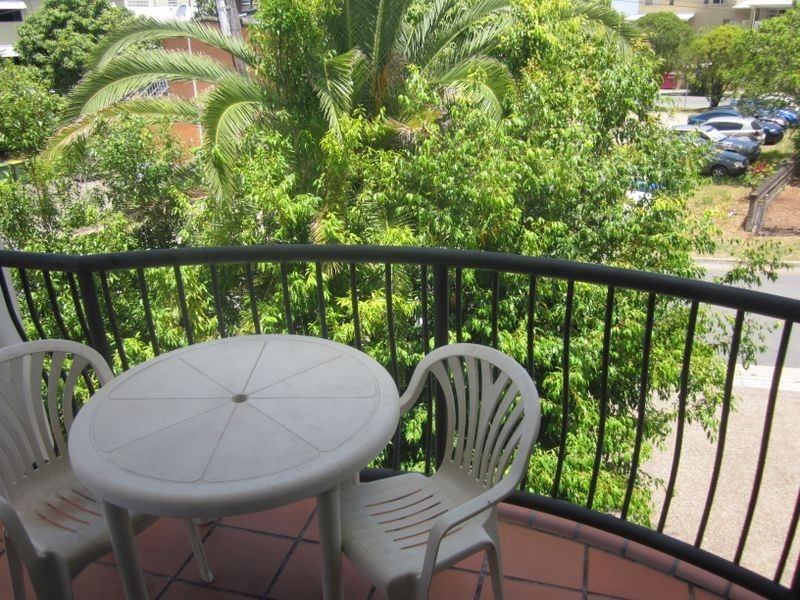 27/11 Owens Lane, Southport QLD 4215