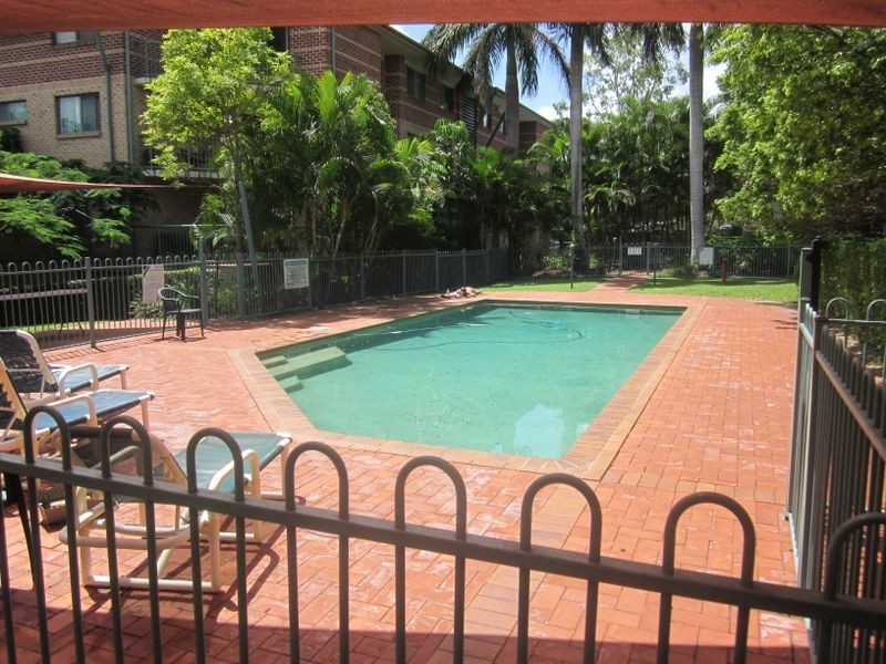 31/45 Pohlman St, Southport QLD 4215