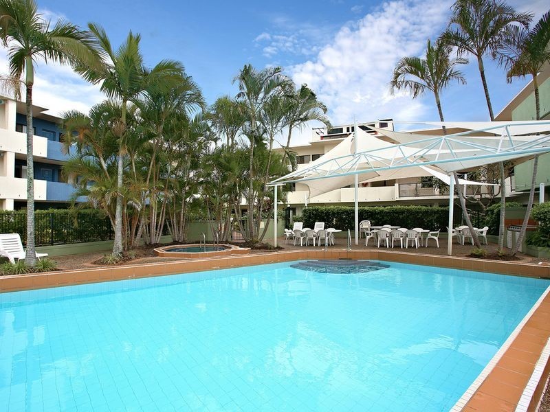 113/132 Marine Parade, Southport QLD 4215
