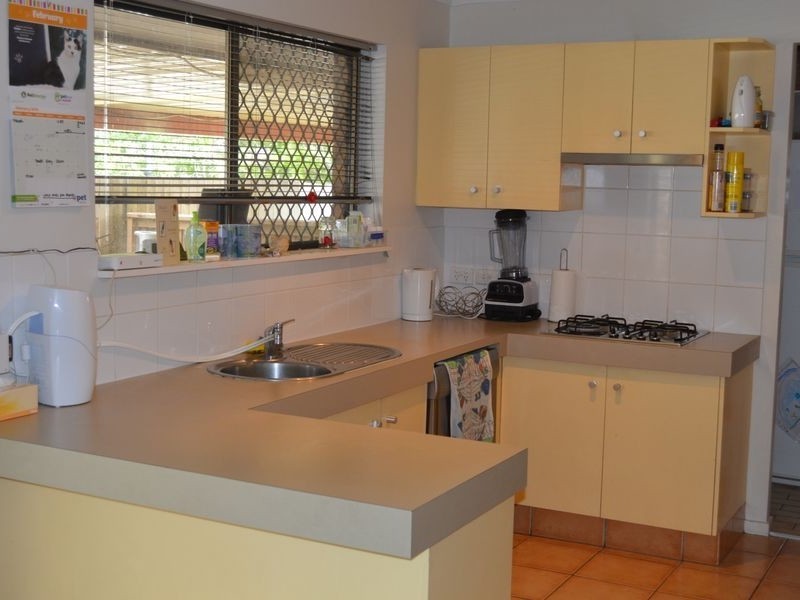 37 Plateau Crescent, Carrara QLD 4211