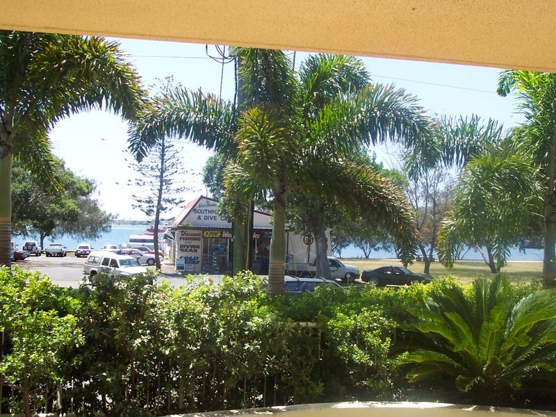 4/106 Marine Parade, Southport QLD 4215