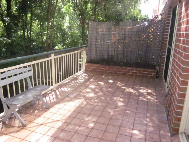 1/47 Pohlman Street, Southport QLD 4215