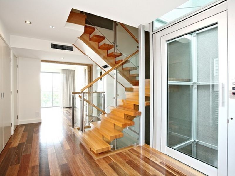 35B Hughes Avenue, Main Beach QLD 4217