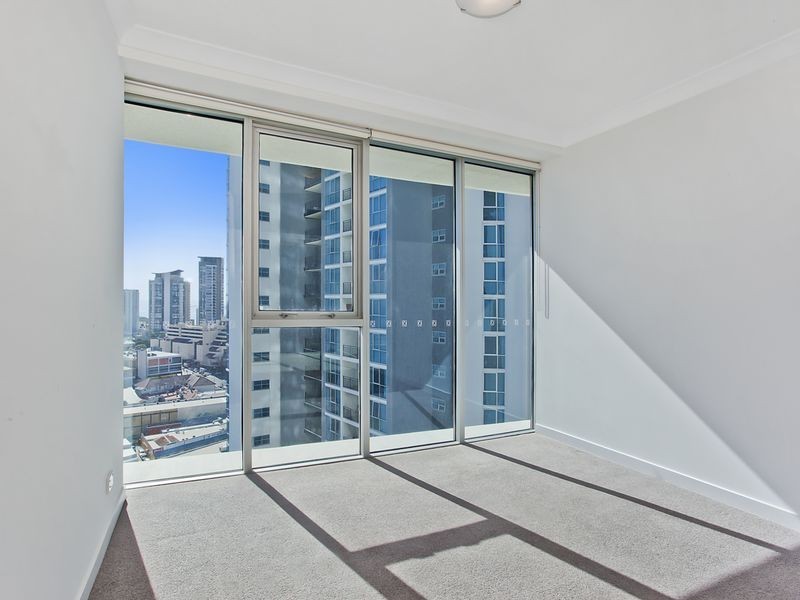 21501/5 Lawson Street, Southport QLD 4215
