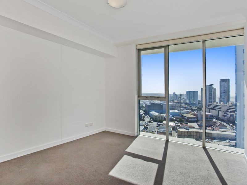 21501/5 Lawson Street, Southport QLD 4215