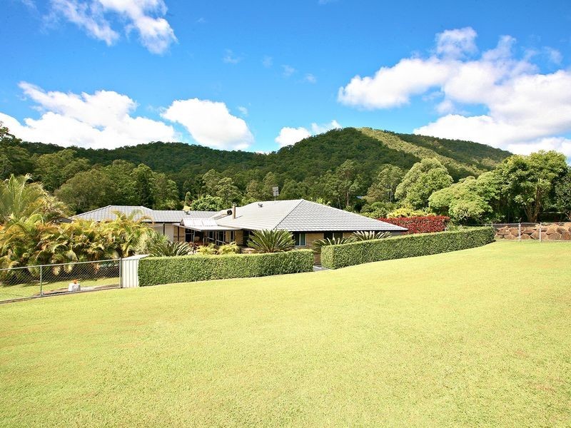 9 White Ash Road, Bonogin QLD 4213