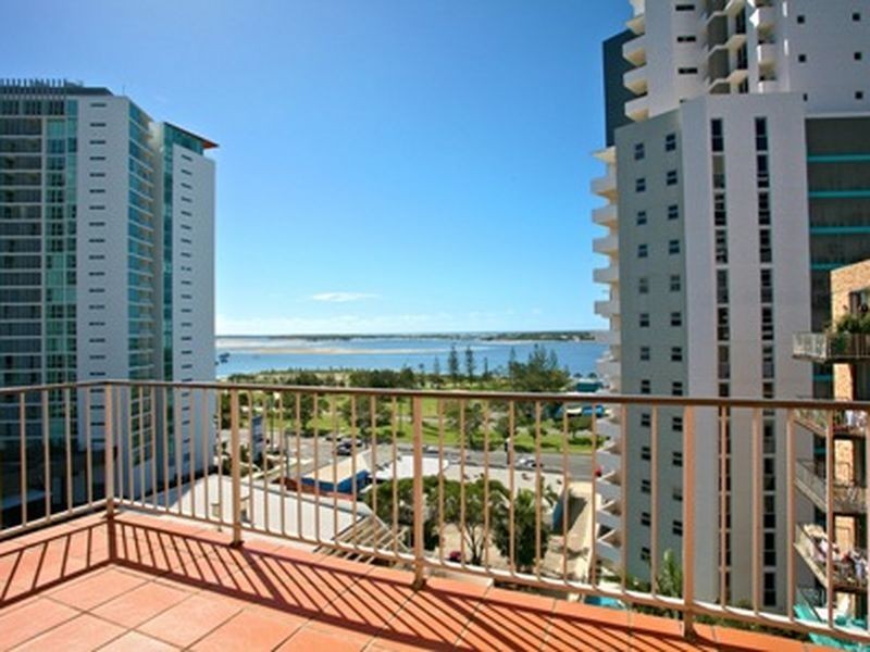 34/72 Marine Parade, Southport QLD 4215