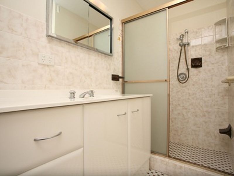 34/72 Marine Parade, Southport QLD 4215