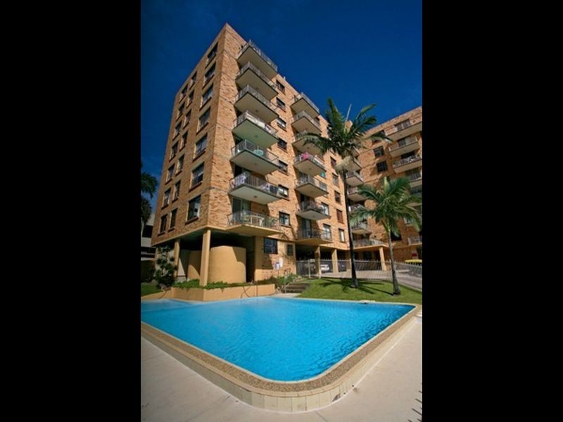 34/72 Marine Parade, Southport QLD 4215