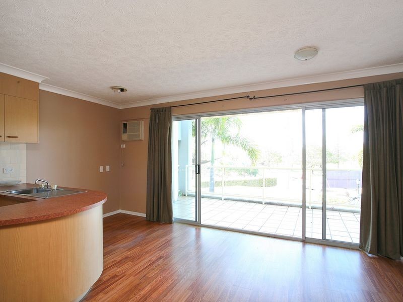 18/106-108 Marine Parade, Southport QLD 4215