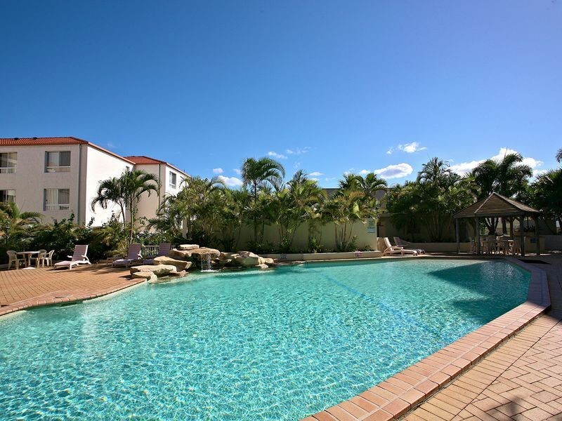 18/106-108 Marine Parade, Southport QLD 4215