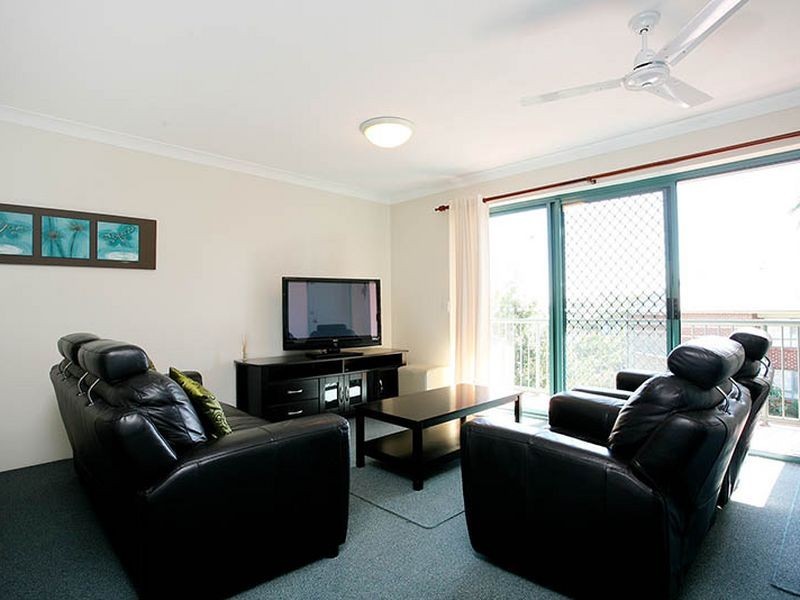 48/45 Pohlman Street, Southport QLD 4215