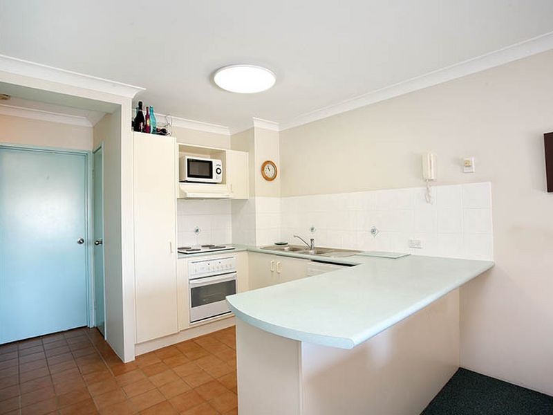 48/45 Pohlman Street, Southport QLD 4215