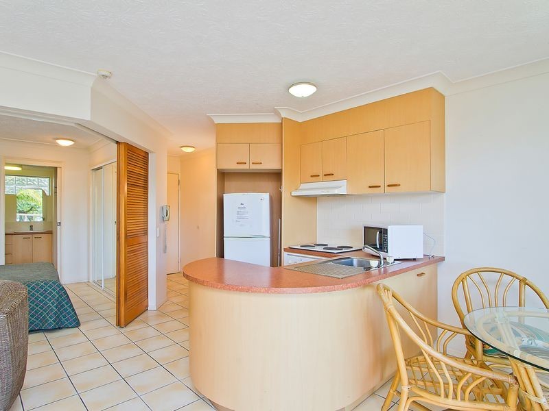 16/106-108 Marine Parade, Southport QLD 4215