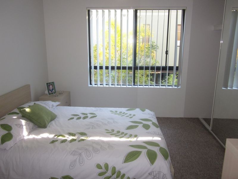 27/16 Waverley St, Southport QLD 4215
