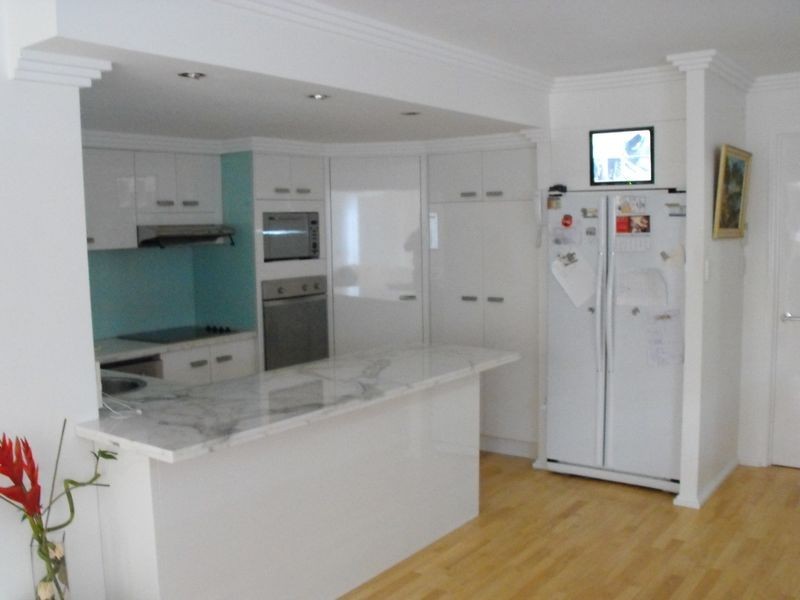 1/27 Lenneberg Street, Southport QLD 4215