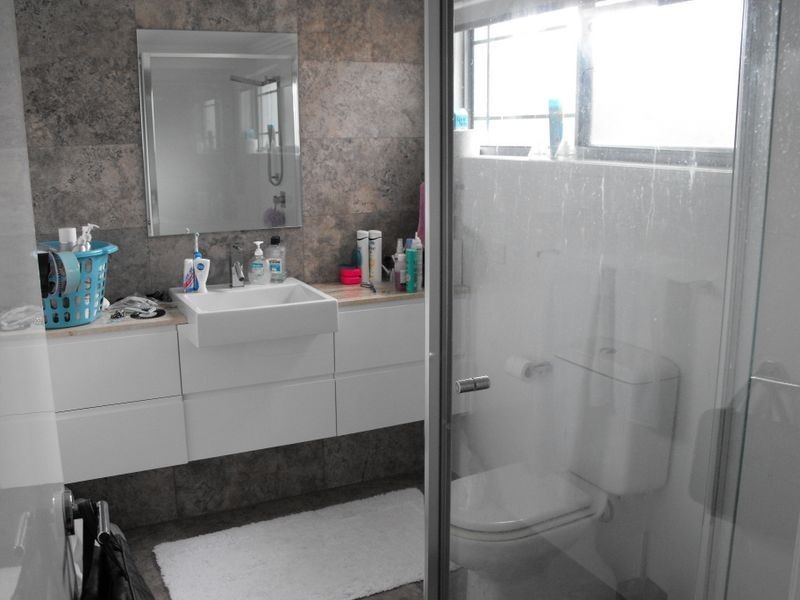 1/27 Lenneberg Street, Southport QLD 4215