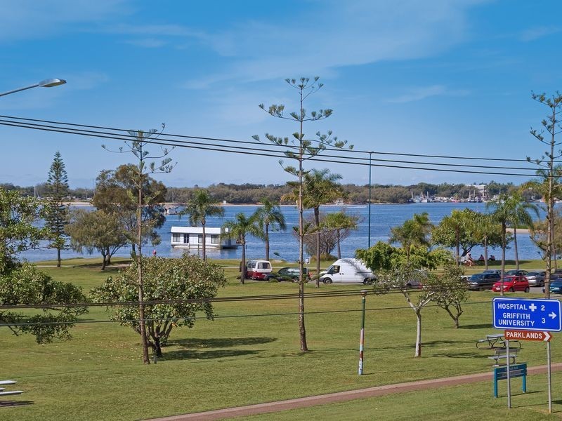 5/6-8 White Street, Southport QLD 4215