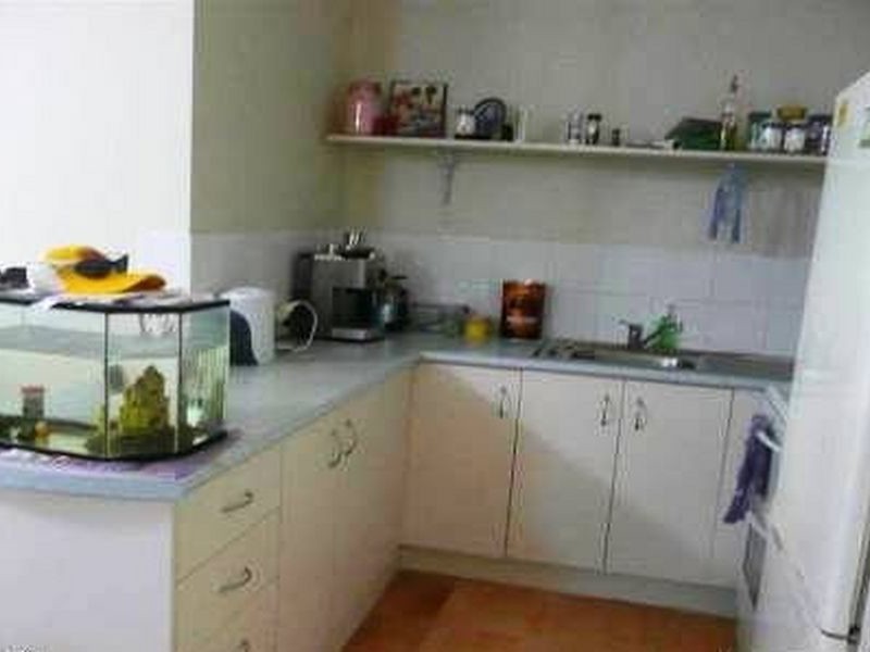 2/203 Scarborough st, Southport QLD 4215