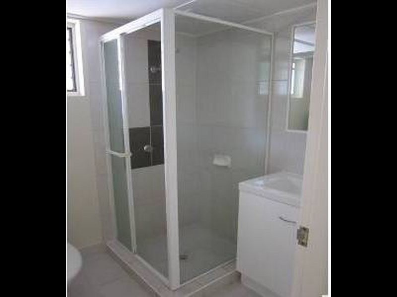 2/203 Scarborough st, Southport QLD 4215