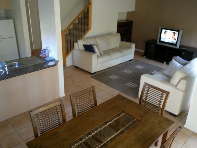 11/23-25 Blake Street, Southport QLD 4215