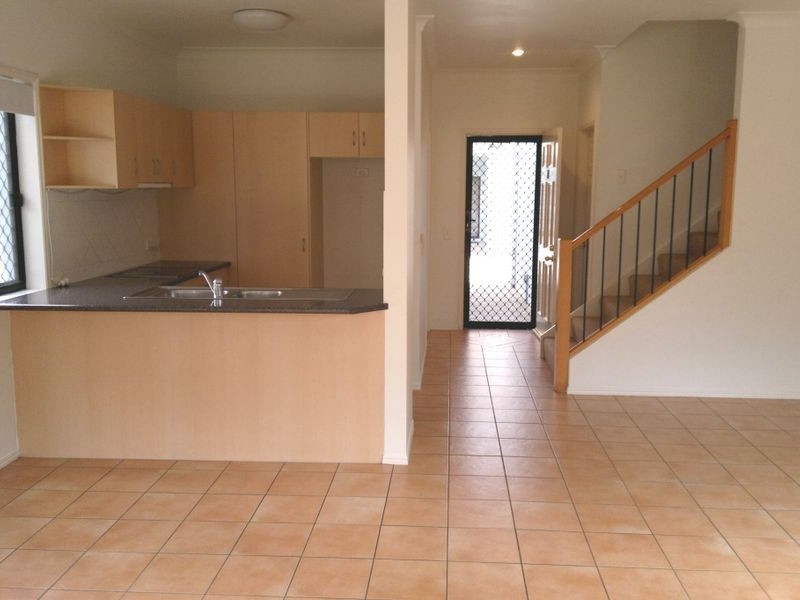 11/23-25 Blake Street, Southport QLD 4215