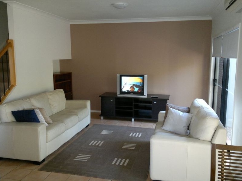 11/23-25 Blake Street, Southport QLD 4215