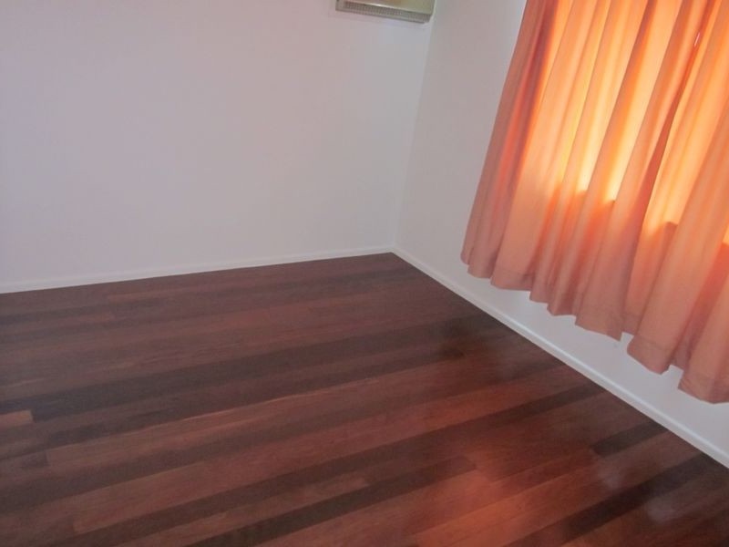 21 Sungold Ave, Southport QLD 4215