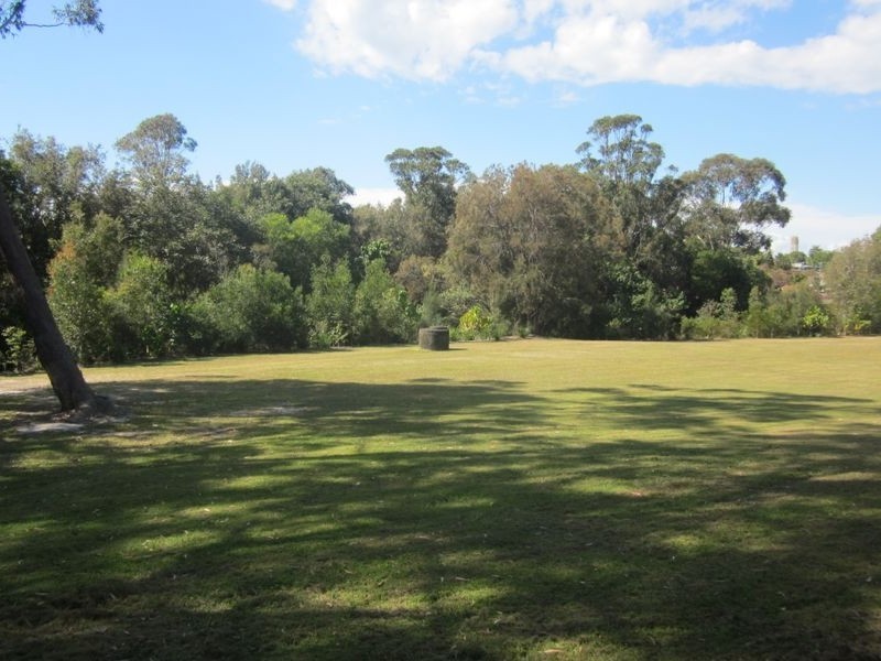 21 Sungold Ave, Southport QLD 4215