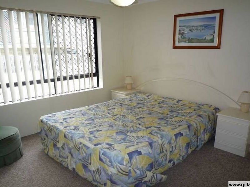 11 Owens Lane, Southport QLD 4215