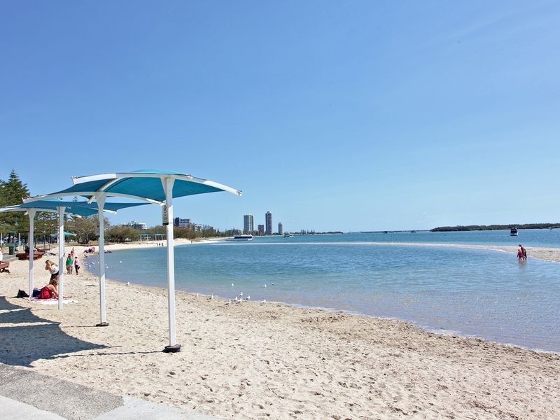 15/18-22 Parker Street, Labrador QLD 4215