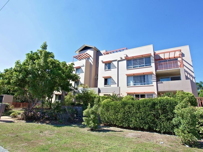 15/18-22 Parker Street, Labrador QLD 4215