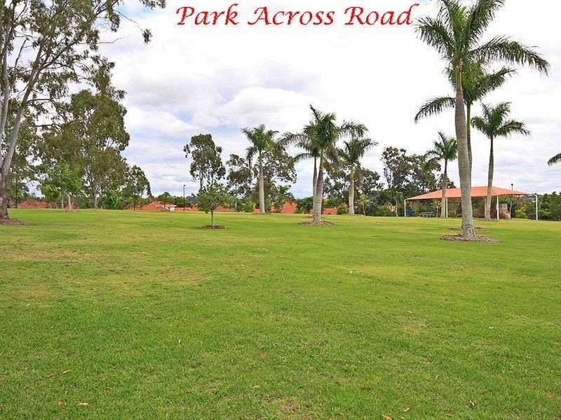 1/68 Heeb Street, Benowa QLD 4217