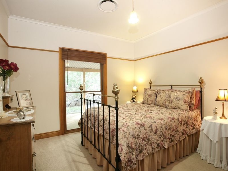 18 Raffles Ct, Mudgeeraba QLD 4213