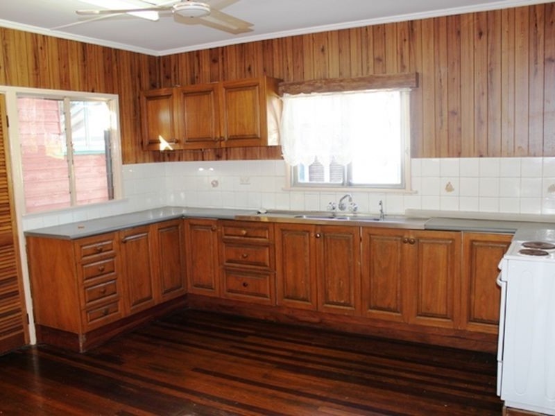 17 Dowling Drive, Southport QLD 4215