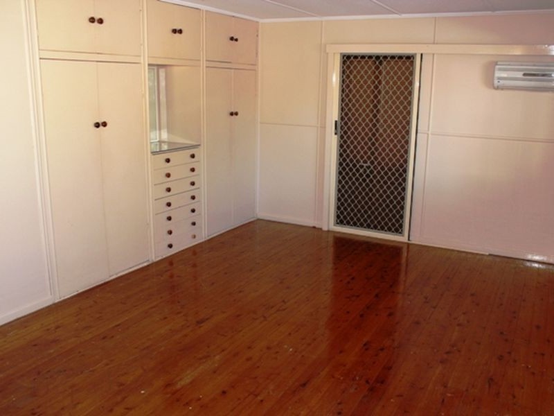 17 Dowling Drive, Southport QLD 4215