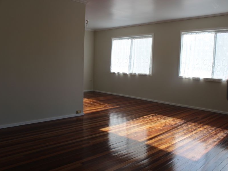 13 The Glade, Labrador QLD 4215