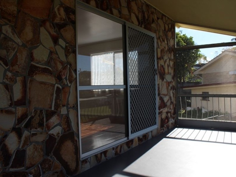 13 The Glade, Labrador QLD 4215